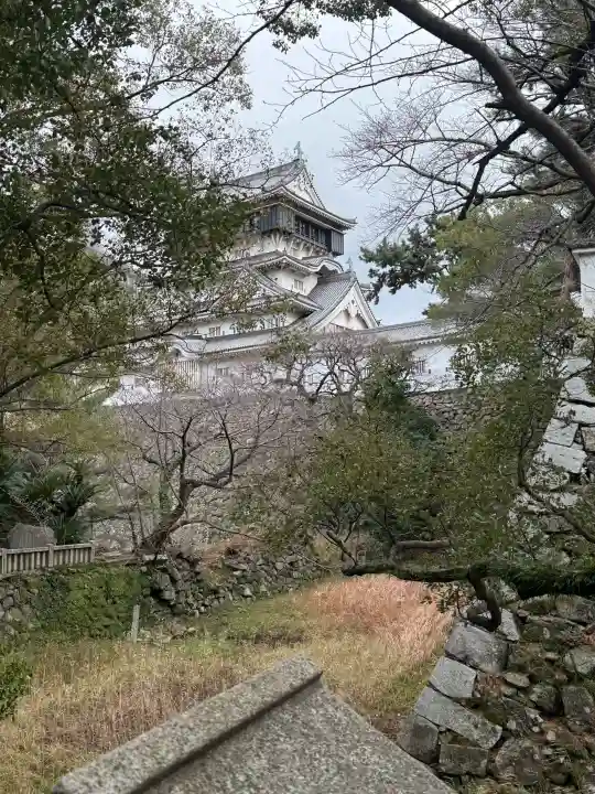 小倉祇園八坂神社の{uncategorized: "未分類", other: "その他", undefined: "問題あり", building: "その他建物", grave: "お墓", sacred_gate: "鳥居", guardian: "狛犬", statue: "像", buddha: "仏像", history: "歴史", nature: "自然", garden: "庭園", animal: "動物", pagoda: "塔", temizu: "手水舎", mountain_gate: "山門・神門", sanctuary: "本殿・本堂", subordinate: "末社・摂社", art: "芸術", scenery: "景色", jizo: "地蔵", ema: "絵馬", goshuin: "御朱印", omikuji: "おみくじ", items: "授与品その他", amulet: "お守り", goshuincho: "御朱印帳", eats: "食事", festival: "お祭り", votive_dance: "神楽", shichigosan: "七五三参", wedding: "結婚式", experience: "体験その他", initially: "初詣", around: "周辺", anti_infection: "感染症対策"}