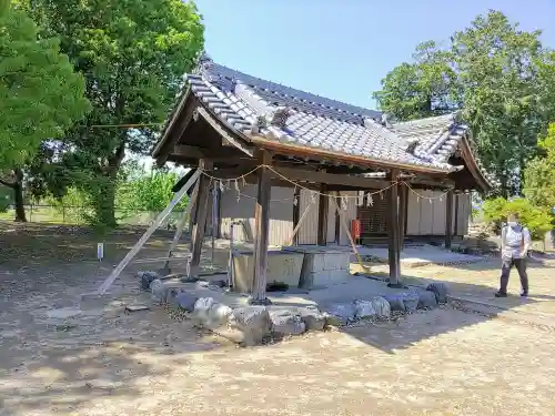 神明社（石作神社）の手水舎
