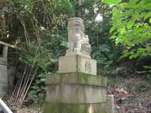 八幡神社の狛犬