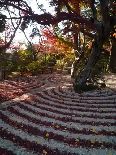 月山寺の庭園