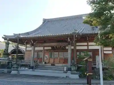 九品寺の本殿・本堂