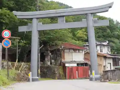 諏訪大社の鳥居