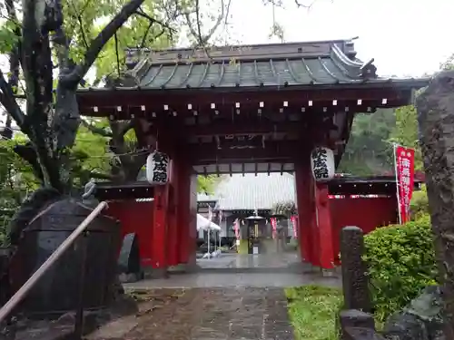 歓成院の山門・神門