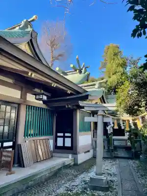 大鳥神社の{uncategorized: "未分類", other: "その他", undefined: "問題あり", building: "その他建物", grave: "お墓", sacred_gate: "鳥居", guardian: "狛犬", statue: "像", buddha: "仏像", history: "歴史", nature: "自然", garden: "庭園", animal: "動物", pagoda: "塔", temizu: "手水舎", mountain_gate: "山門・神門", sanctuary: "本殿・本堂", subordinate: "末社・摂社", art: "芸術", scenery: "景色", jizo: "地蔵", ema: "絵馬", goshuin: "御朱印", omikuji: "おみくじ", items: "授与品その他", amulet: "お守り", goshuincho: "御朱印帳", eats: "食事", festival: "お祭り", votive_dance: "神楽", shichigosan: "七五三参", wedding: "結婚式", experience: "体験その他", initially: "初詣", around: "周辺", anti_infection: "感染症対策"}