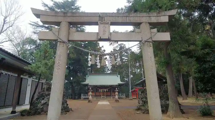 下鶴馬氷川神社の鳥居
