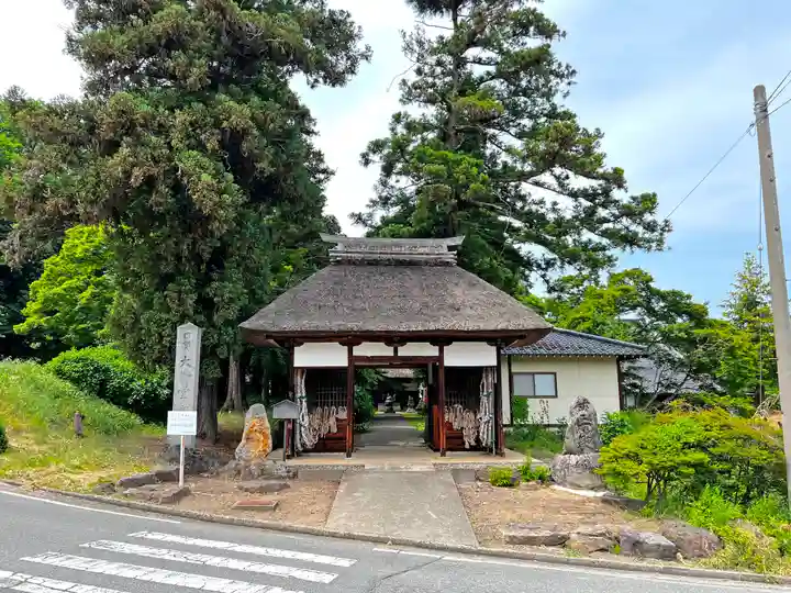 智識寺の山門・神門
