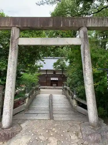 諏訪神社の鳥居