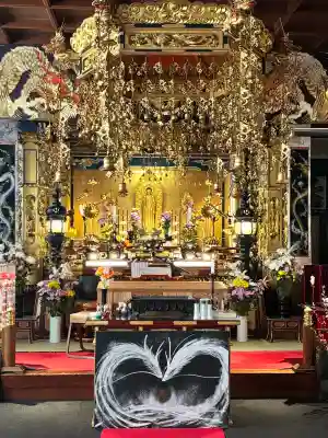 圓應寺の{uncategorized: "未分類", other: "その他", undefined: "問題あり", building: "その他建物", grave: "お墓", sacred_gate: "鳥居", guardian: "狛犬", statue: "像", buddha: "仏像", history: "歴史", nature: "自然", garden: "庭園", animal: "動物", pagoda: "塔", temizu: "手水舎", mountain_gate: "山門・神門", sanctuary: "本殿・本堂", subordinate: "末社・摂社", art: "芸術", scenery: "景色", jizo: "地蔵", ema: "絵馬", goshuin: "御朱印", omikuji: "おみくじ", items: "授与品その他", amulet: "お守り", goshuincho: "御朱印帳", eats: "食事", festival: "お祭り", votive_dance: "神楽", shichigosan: "七五三参", wedding: "結婚式", experience: "体験その他", initially: "初詣", around: "周辺", anti_infection: "感染症対策"}