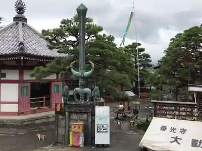 善光寺大勧進の本殿・本堂