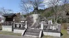 霊山神社の建物その他