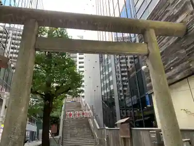 宮益御嶽神社の鳥居