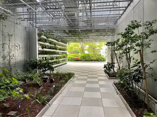 靍護稲荷神社の周辺