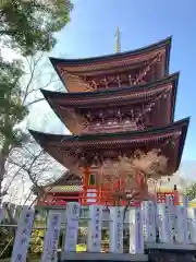 布施弁天 東海寺の塔