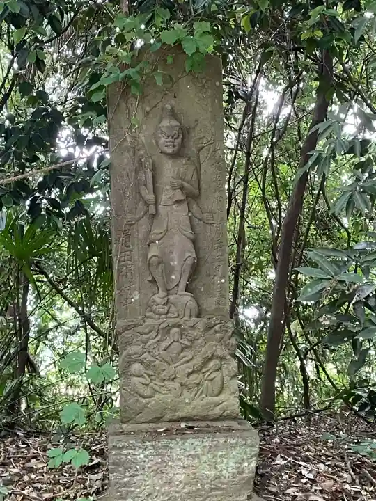 三蔵神社の{uncategorized: "未分類", other: "その他", undefined: "問題あり", building: "その他建物", grave: "お墓", sacred_gate: "鳥居", guardian: "狛犬", statue: "像", buddha: "仏像", history: "歴史", nature: "自然", garden: "庭園", animal: "動物", pagoda: "塔", temizu: "手水舎", mountain_gate: "山門・神門", sanctuary: "本殿・本堂", subordinate: "末社・摂社", art: "芸術", scenery: "景色", jizo: "地蔵", ema: "絵馬", goshuin: "御朱印", omikuji: "おみくじ", items: "授与品その他", amulet: "お守り", goshuincho: "御朱印帳", eats: "食事", festival: "お祭り", votive_dance: "神楽", shichigosan: "七五三参", wedding: "結婚式", experience: "体験その他", initially: "初詣", around: "周辺", anti_infection: "感染症対策"}