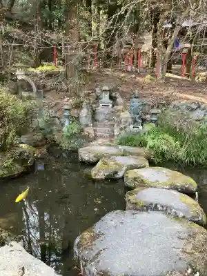 満願寺の{uncategorized: "未分類", other: "その他", undefined: "問題あり", building: "その他建物", grave: "お墓", sacred_gate: "鳥居", guardian: "狛犬", statue: "像", buddha: "仏像", history: "歴史", nature: "自然", garden: "庭園", animal: "動物", pagoda: "塔", temizu: "手水舎", mountain_gate: "山門・神門", sanctuary: "本殿・本堂", subordinate: "末社・摂社", art: "芸術", scenery: "景色", jizo: "地蔵", ema: "絵馬", goshuin: "御朱印", omikuji: "おみくじ", items: "授与品その他", amulet: "お守り", goshuincho: "御朱印帳", eats: "食事", festival: "お祭り", votive_dance: "神楽", shichigosan: "七五三参", wedding: "結婚式", experience: "体験その他", initially: "初詣", around: "周辺", anti_infection: "感染症対策"}