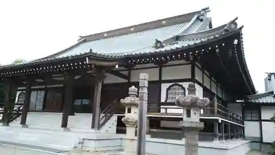 如来寺の本殿・本堂