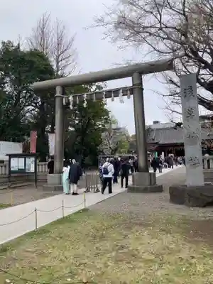 浅草神社の鳥居
