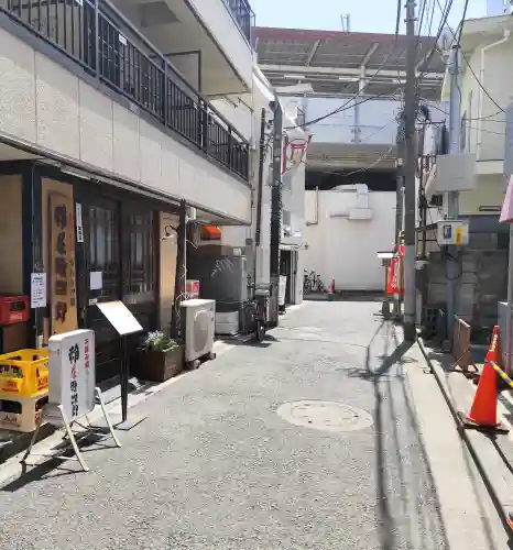 伏見稲荷神社の{uncategorized: "未分類", other: "その他", undefined: "問題あり", building: "その他建物", grave: "お墓", sacred_gate: "鳥居", guardian: "狛犬", statue: "像", buddha: "仏像", history: "歴史", nature: "自然", garden: "庭園", animal: "動物", pagoda: "塔", temizu: "手水舎", mountain_gate: "山門・神門", sanctuary: "本殿・本堂", subordinate: "末社・摂社", art: "芸術", scenery: "景色", jizo: "地蔵", ema: "絵馬", goshuin: "御朱印", omikuji: "おみくじ", items: "授与品その他", amulet: "お守り", goshuincho: "御朱印帳", eats: "食事", festival: "お祭り", votive_dance: "神楽", shichigosan: "七五三参", wedding: "結婚式", experience: "体験その他", initially: "初詣", around: "周辺", anti_infection: "感染症対策"}