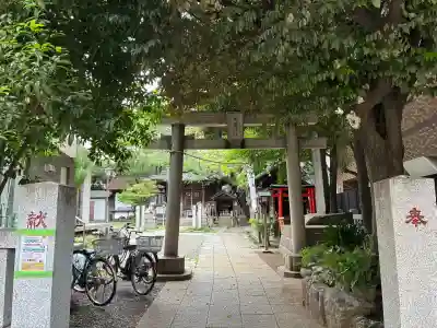 御園神社の{uncategorized: "未分類", other: "その他", undefined: "問題あり", building: "その他建物", grave: "お墓", sacred_gate: "鳥居", guardian: "狛犬", statue: "像", buddha: "仏像", history: "歴史", nature: "自然", garden: "庭園", animal: "動物", pagoda: "塔", temizu: "手水舎", mountain_gate: "山門・神門", sanctuary: "本殿・本堂", subordinate: "末社・摂社", art: "芸術", scenery: "景色", jizo: "地蔵", ema: "絵馬", goshuin: "御朱印", omikuji: "おみくじ", items: "授与品その他", amulet: "お守り", goshuincho: "御朱印帳", eats: "食事", festival: "お祭り", votive_dance: "神楽", shichigosan: "七五三参", wedding: "結婚式", experience: "体験その他", initially: "初詣", around: "周辺", anti_infection: "感染症対策"}