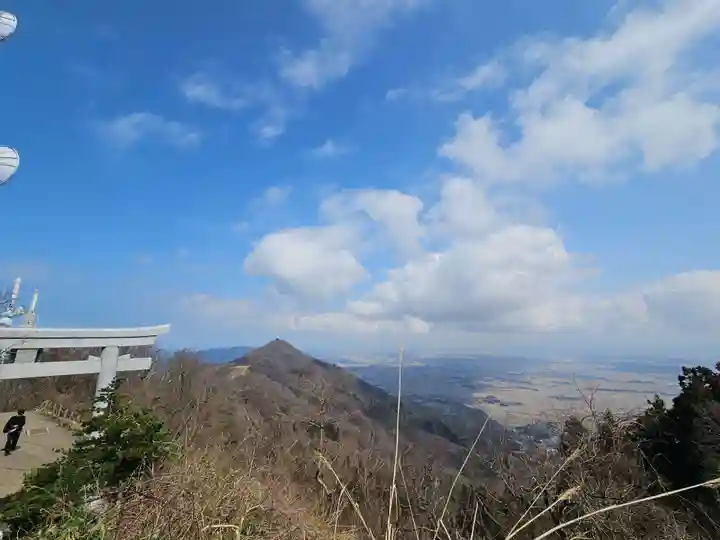 彌彦神社奥宮(御神廟)(新潟県)