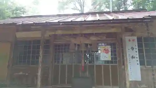 温泉神社の本殿