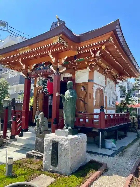 光明院の{uncategorized: "未分類", other: "その他", undefined: "問題あり", building: "その他建物", grave: "お墓", sacred_gate: "鳥居", guardian: "狛犬", statue: "像", buddha: "仏像", history: "歴史", nature: "自然", garden: "庭園", animal: "動物", pagoda: "塔", temizu: "手水舎", mountain_gate: "山門・神門", sanctuary: "本殿・本堂", subordinate: "末社・摂社", art: "芸術", scenery: "景色", jizo: "地蔵", ema: "絵馬", goshuin: "御朱印", omikuji: "おみくじ", items: "授与品その他", amulet: "お守り", goshuincho: "御朱印帳", eats: "食事", festival: "お祭り", votive_dance: "神楽", shichigosan: "七五三参", wedding: "結婚式", experience: "体験その他", initially: "初詣", around: "周辺", anti_infection: "感染症対策"}