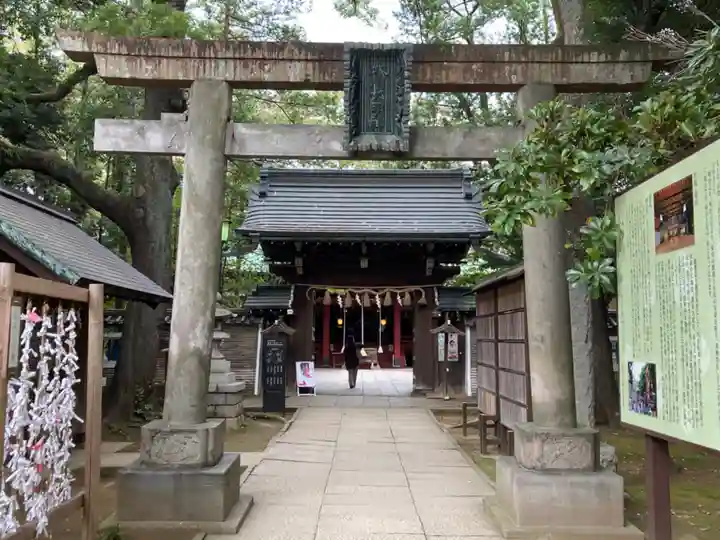 赤坂氷川神社の鳥居