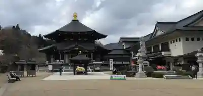 西方寺の本殿・本堂