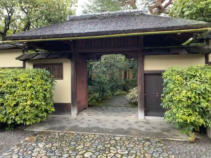 水火天満宮の{uncategorized: "未分類", other: "その他", undefined: "問題あり", building: "その他建物", grave: "お墓", sacred_gate: "鳥居", guardian: "狛犬", statue: "像", buddha: "仏像", history: "歴史", nature: "自然", garden: "庭園", animal: "動物", pagoda: "塔", temizu: "手水舎", mountain_gate: "山門・神門", sanctuary: "本殿・本堂", subordinate: "末社・摂社", art: "芸術", scenery: "景色", jizo: "地蔵", ema: "絵馬", goshuin: "御朱印", omikuji: "おみくじ", items: "授与品その他", amulet: "お守り", goshuincho: "御朱印帳", eats: "食事", festival: "お祭り", votive_dance: "神楽", shichigosan: "七五三参", wedding: "結婚式", experience: "体験その他", initially: "初詣", around: "周辺", anti_infection: "感染症対策"}