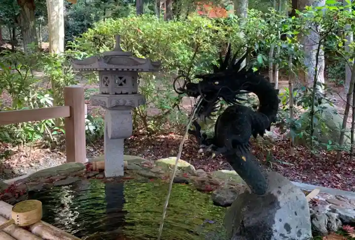 胡宮神社(敏満寺史跡)の手水舎