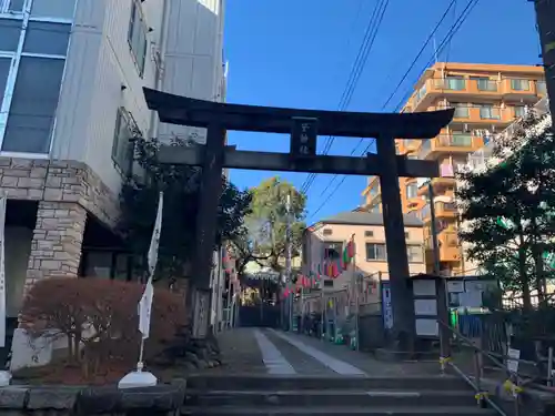 子神社の鳥居