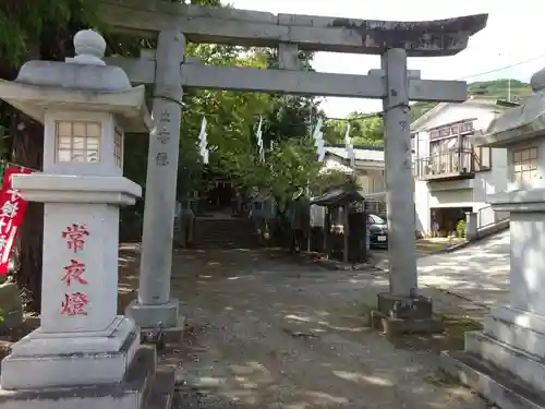 比比多神社（子易明神）の鳥居