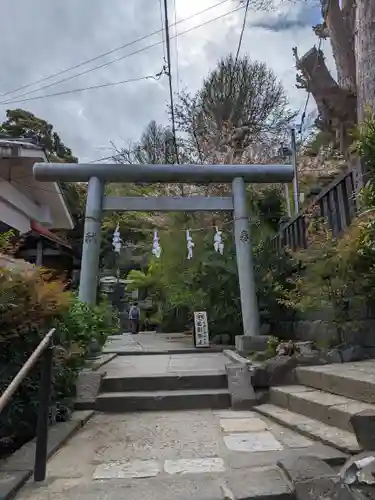 御霊神社の鳥居