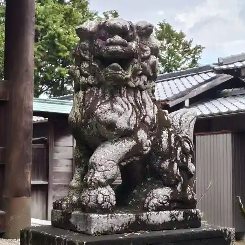 稲前神社の狛犬
