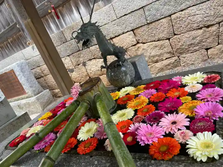 山﨑八幡宮の手水舎