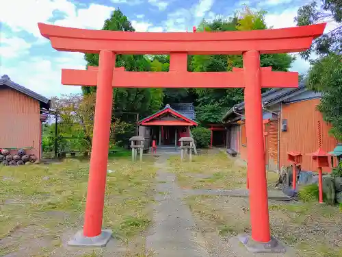 稲荷社（井堀）の鳥居