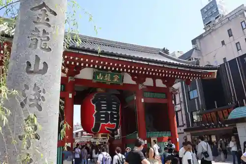 浅草寺の山門