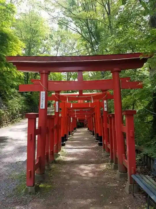 鼻顔稲荷神社の鳥居