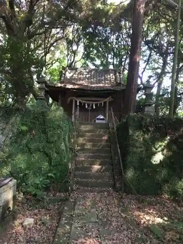 承殿神社の建物その他