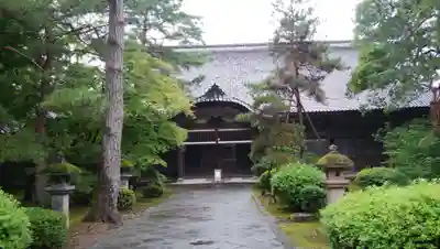 天徳院の本殿・本堂