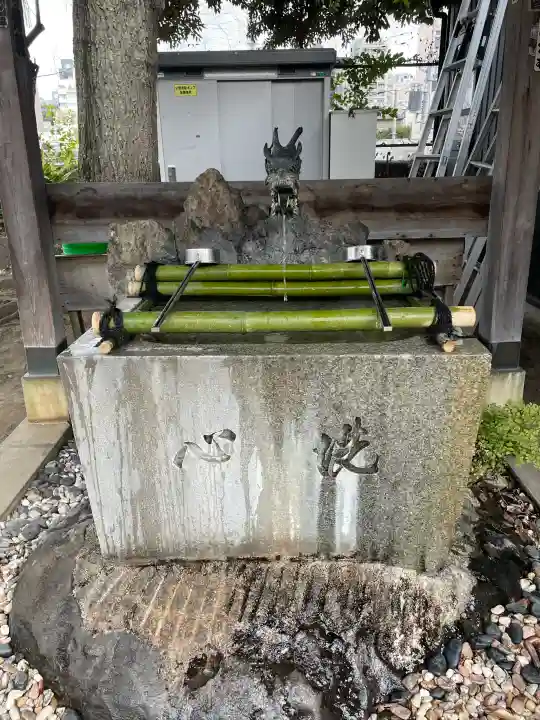 須賀神社の{uncategorized: "未分類", other: "その他", undefined: "問題あり", building: "その他建物", grave: "お墓", sacred_gate: "鳥居", guardian: "狛犬", statue: "像", buddha: "仏像", history: "歴史", nature: "自然", garden: "庭園", animal: "動物", pagoda: "塔", temizu: "手水舎", mountain_gate: "山門・神門", sanctuary: "本殿・本堂", subordinate: "末社・摂社", art: "芸術", scenery: "景色", jizo: "地蔵", ema: "絵馬", goshuin: "御朱印", omikuji: "おみくじ", items: "授与品その他", amulet: "お守り", goshuincho: "御朱印帳", eats: "食事", festival: "お祭り", votive_dance: "神楽", shichigosan: "七五三参", wedding: "結婚式", experience: "体験その他", initially: "初詣", around: "周辺", anti_infection: "感染症対策"}