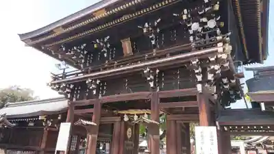 真清田神社の山門・神門
