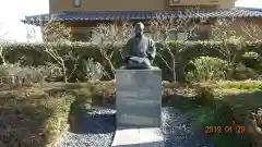 松陰神社の像