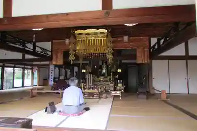 高蔵寺の本殿・本堂