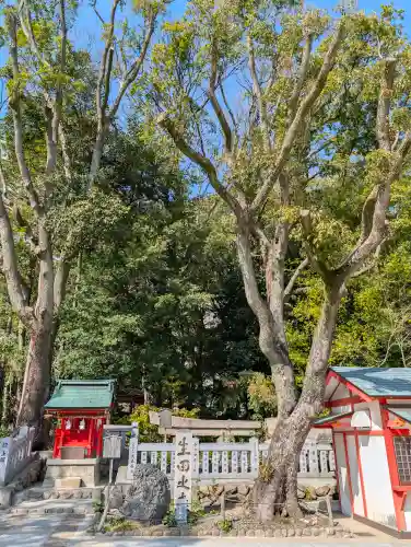 生田神社の{uncategorized: "未分類", other: "その他", undefined: "問題あり", building: "その他建物", grave: "お墓", sacred_gate: "鳥居", guardian: "狛犬", statue: "像", buddha: "仏像", history: "歴史", nature: "自然", garden: "庭園", animal: "動物", pagoda: "塔", temizu: "手水舎", mountain_gate: "山門・神門", sanctuary: "本殿・本堂", subordinate: "末社・摂社", art: "芸術", scenery: "景色", jizo: "地蔵", ema: "絵馬", goshuin: "御朱印", omikuji: "おみくじ", items: "授与品その他", amulet: "お守り", goshuincho: "御朱印帳", eats: "食事", festival: "お祭り", votive_dance: "神楽", shichigosan: "七五三参", wedding: "結婚式", experience: "体験その他", initially: "初詣", around: "周辺", anti_infection: "感染症対策"}