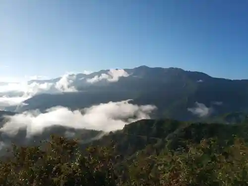 枝折大明神の景色