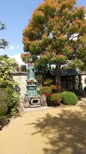 神崎寺(開運水戸不動尊)の地蔵