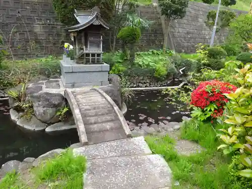 東観寺の庭園