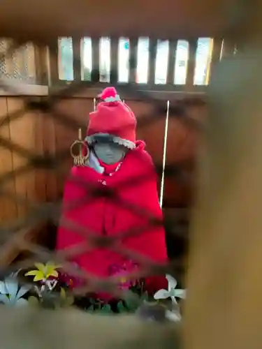 日光寺の{uncategorized: "未分類", other: "その他", undefined: "問題あり", building: "その他建物", grave: "お墓", sacred_gate: "鳥居", guardian: "狛犬", statue: "像", buddha: "仏像", history: "歴史", nature: "自然", garden: "庭園", animal: "動物", pagoda: "塔", temizu: "手水舎", mountain_gate: "山門・神門", sanctuary: "本殿・本堂", subordinate: "末社・摂社", art: "芸術", scenery: "景色", jizo: "地蔵", ema: "絵馬", goshuin: "御朱印", omikuji: "おみくじ", items: "授与品その他", amulet: "お守り", goshuincho: "御朱印帳", eats: "食事", festival: "お祭り", votive_dance: "神楽", shichigosan: "七五三参", wedding: "結婚式", experience: "体験その他", initially: "初詣", around: "周辺", anti_infection: "感染症対策"}