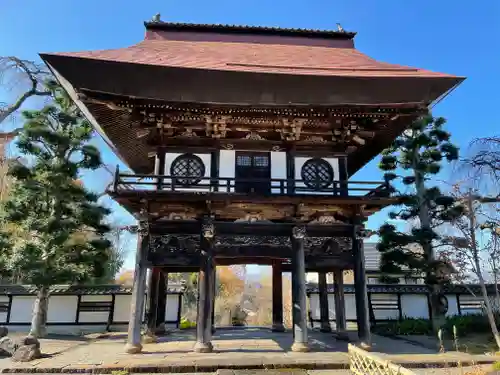 良泉寺の山門